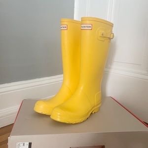 Yellow Hunter Boots Size 5 Big Kids